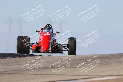 media/Oct-26-2025-CalClub SCCA (Sun) [[8ce1e69566]]/Group 6/Grapevine/